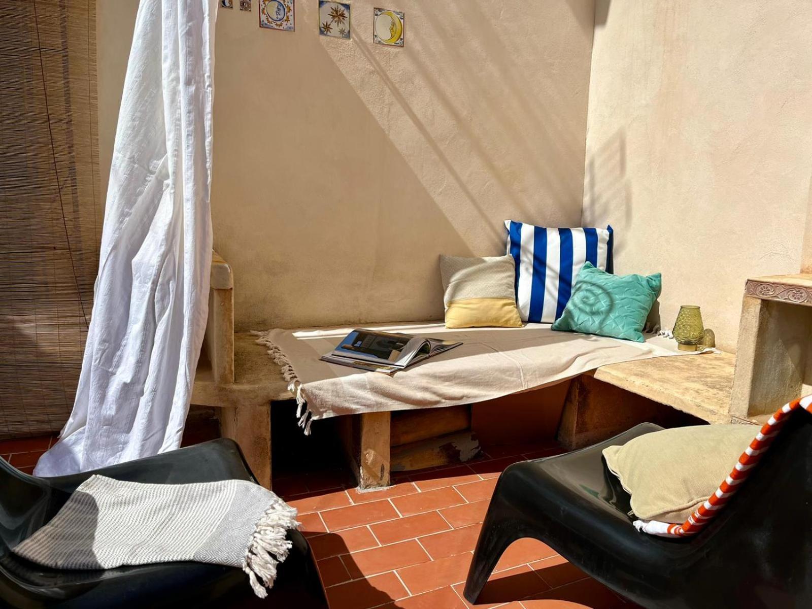 Casa Con Vistas Al Mar Y Patio De Buganvillas Aigues المظهر الخارجي الصورة